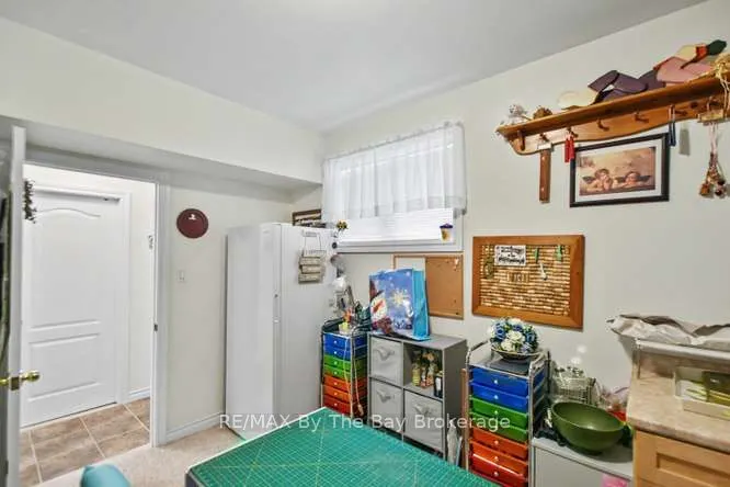 90 Meadowlark Boulevard