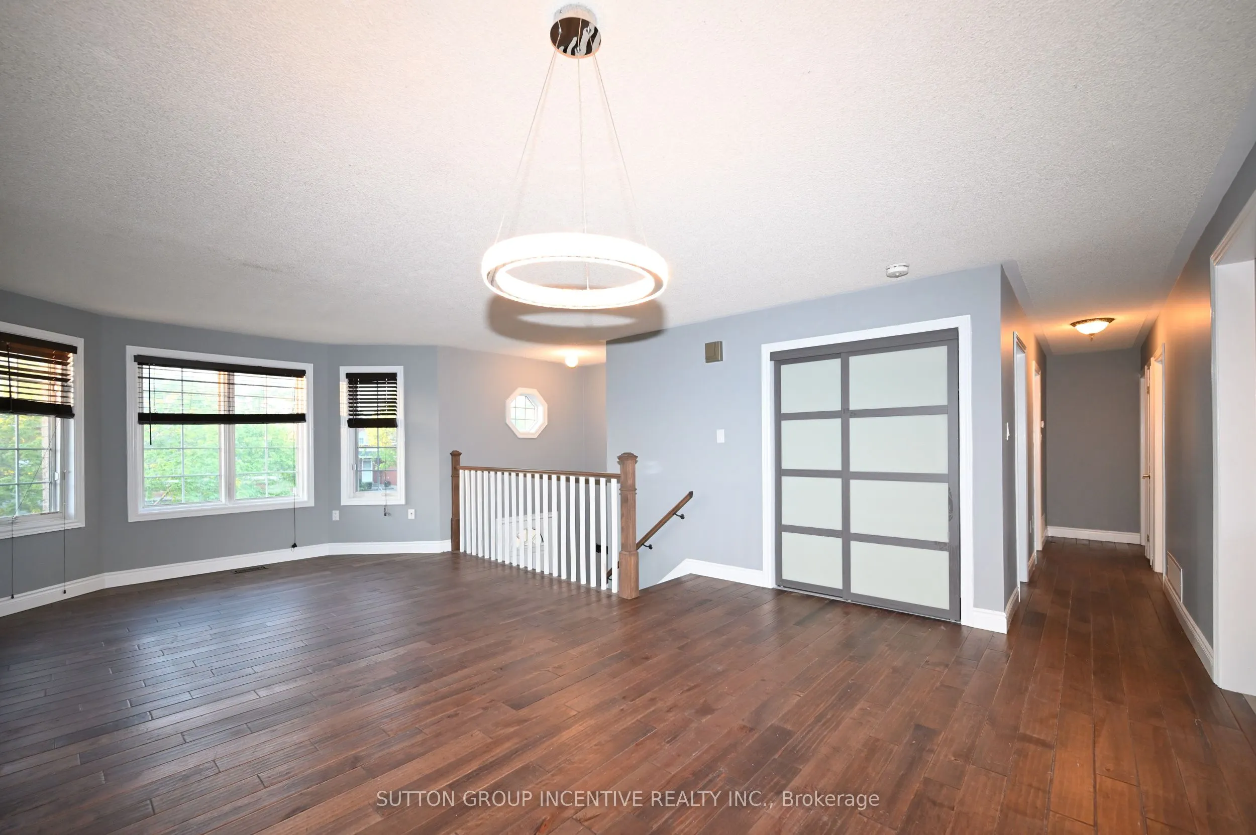 39 JONES Drive #UPPER