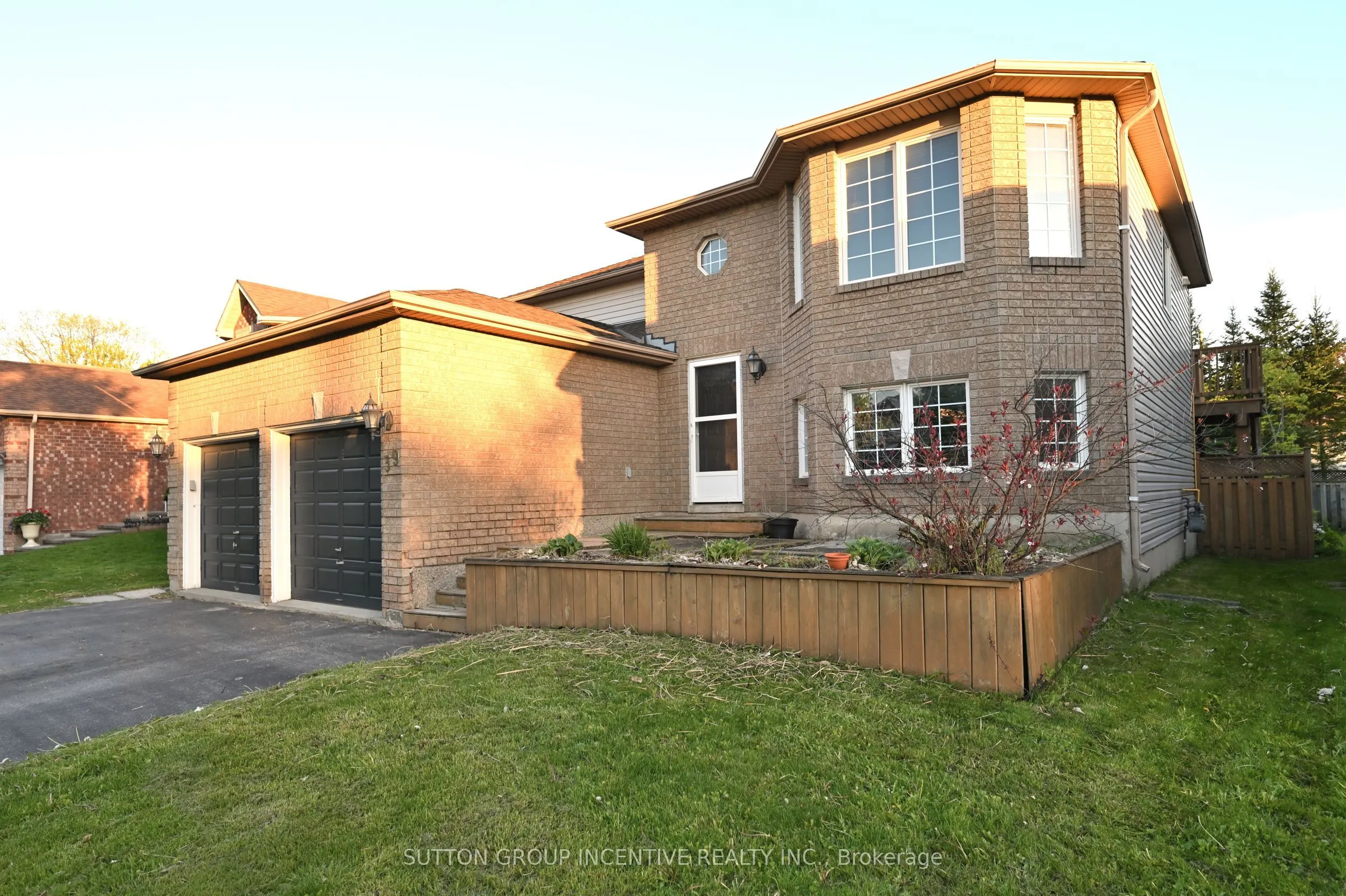 39 JONES Drive #UPPER