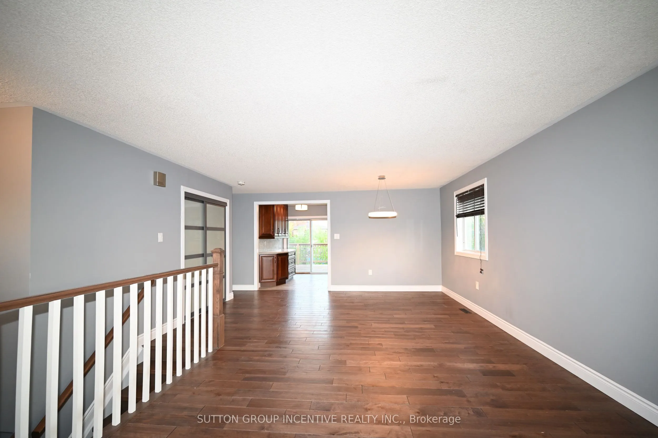 39 JONES Drive #UPPER