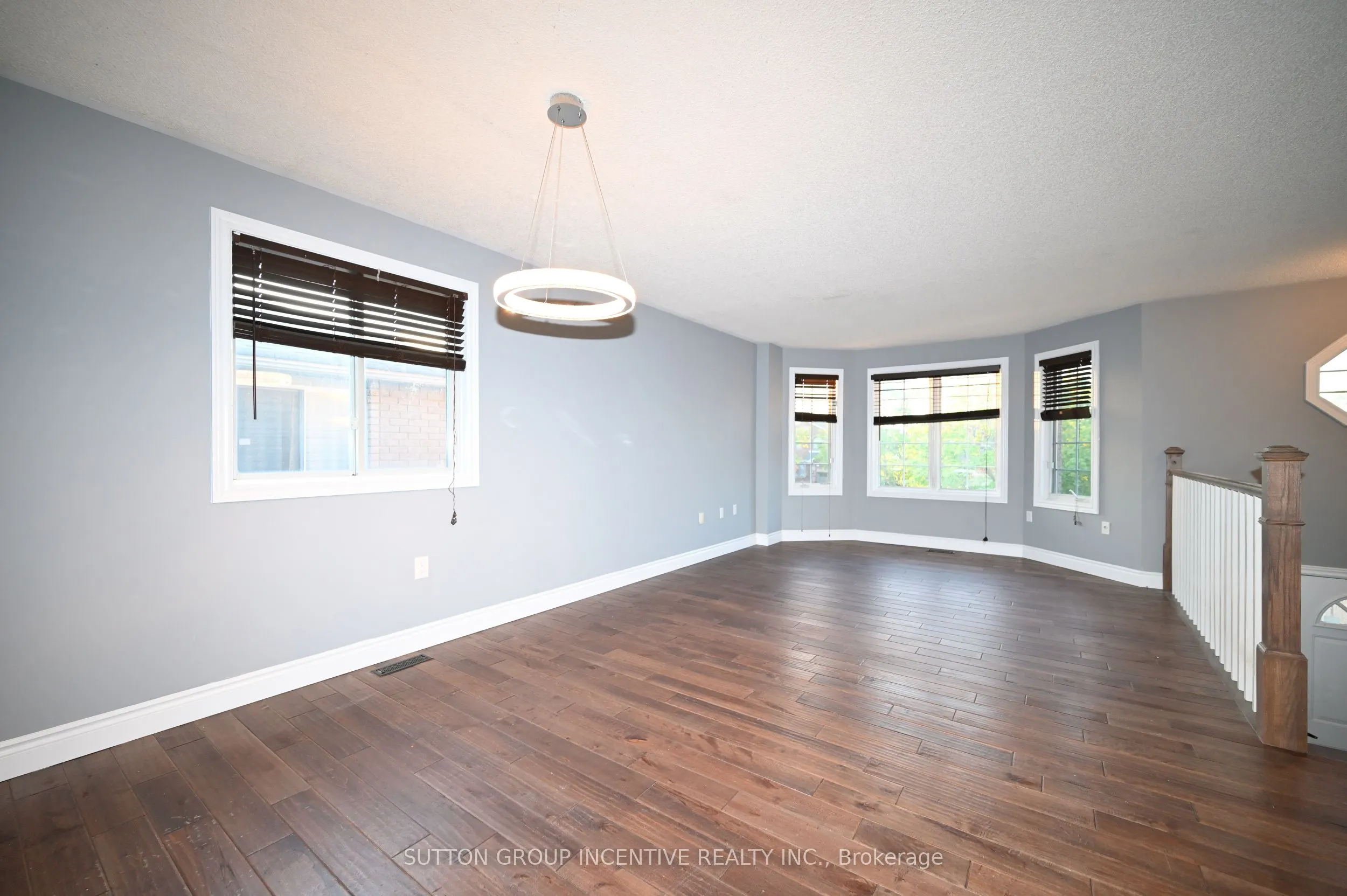 39 JONES Drive #UPPER