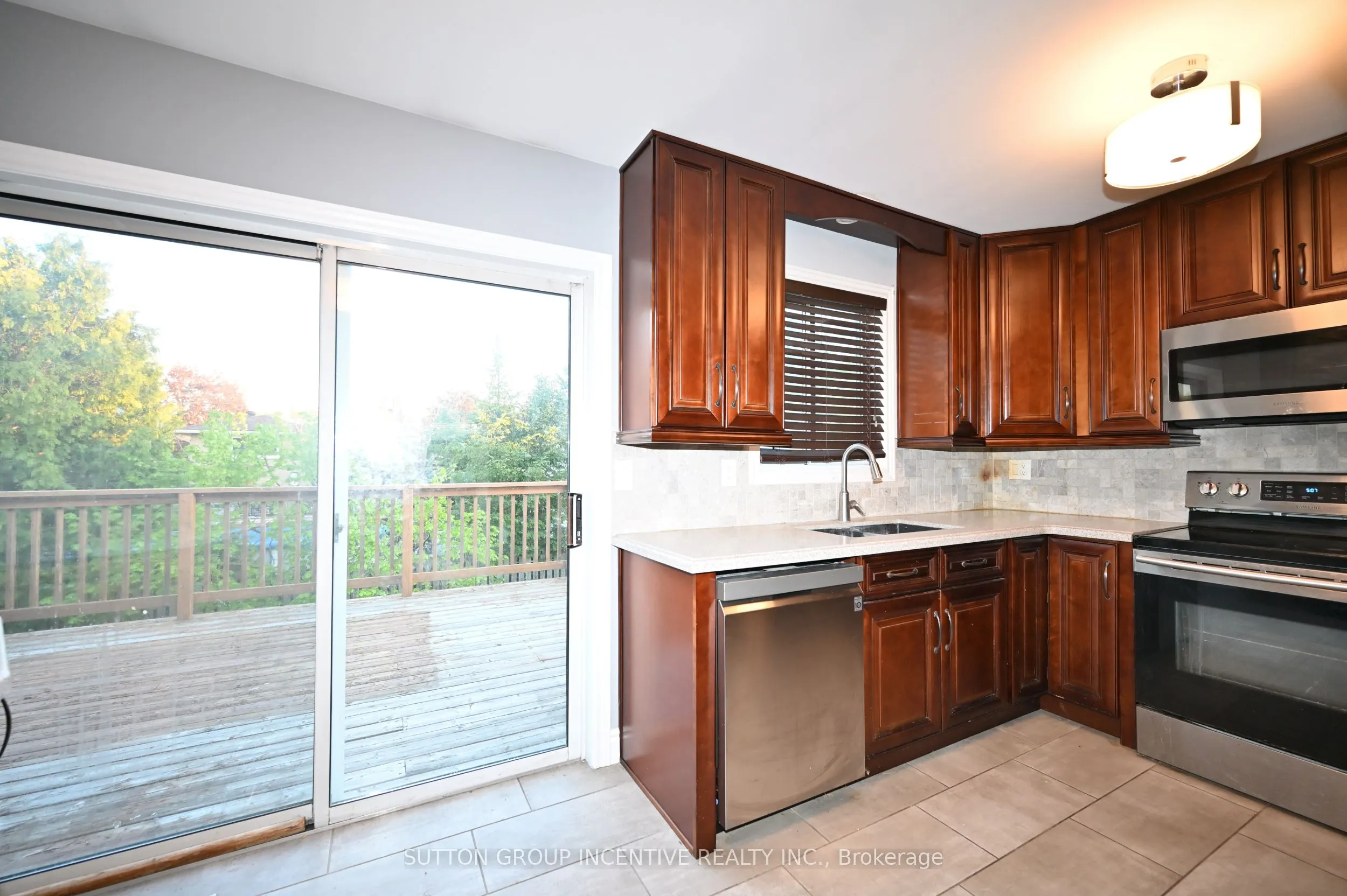 39 JONES Drive #UPPER