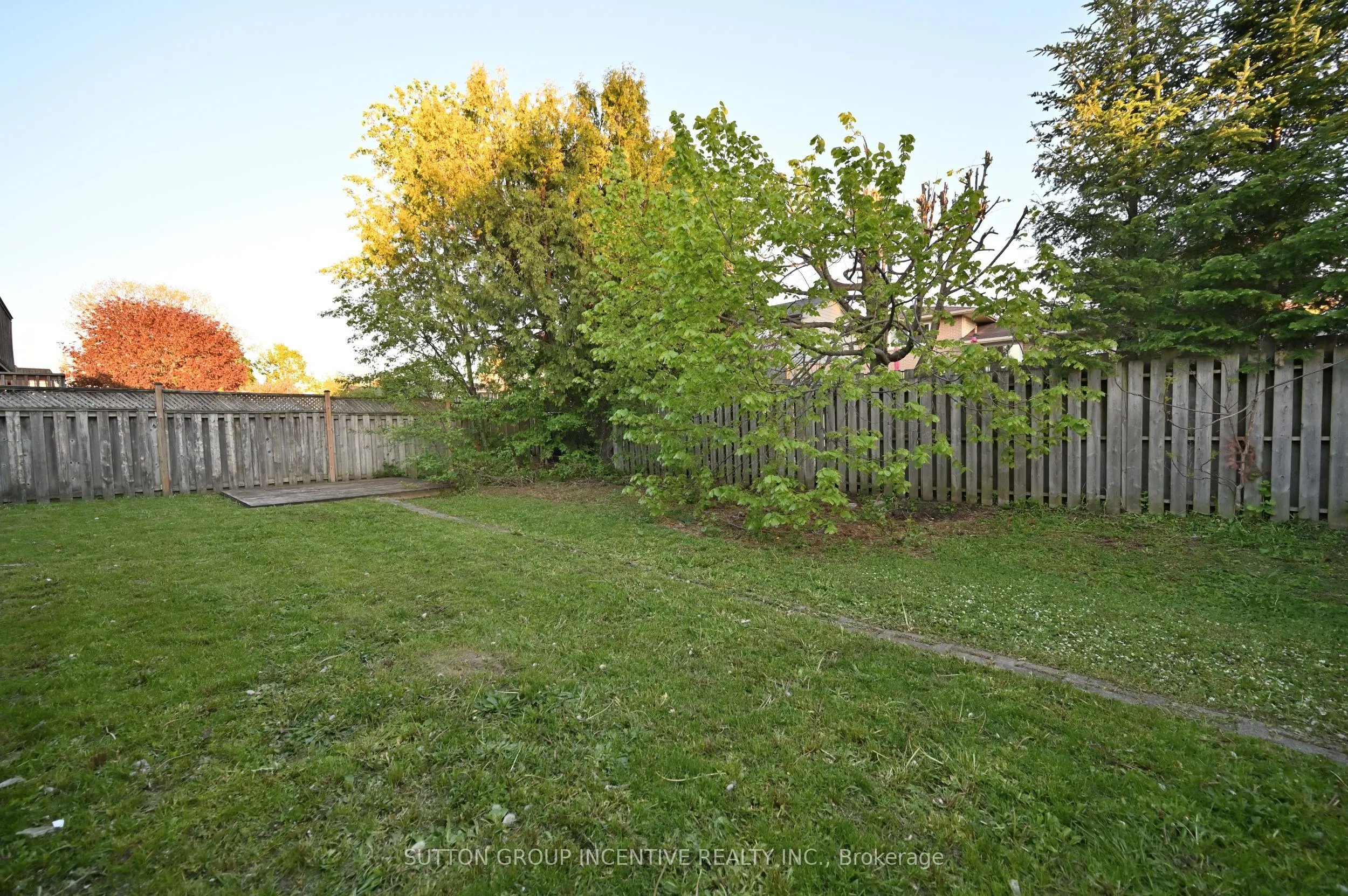 39 JONES Drive #UPPER