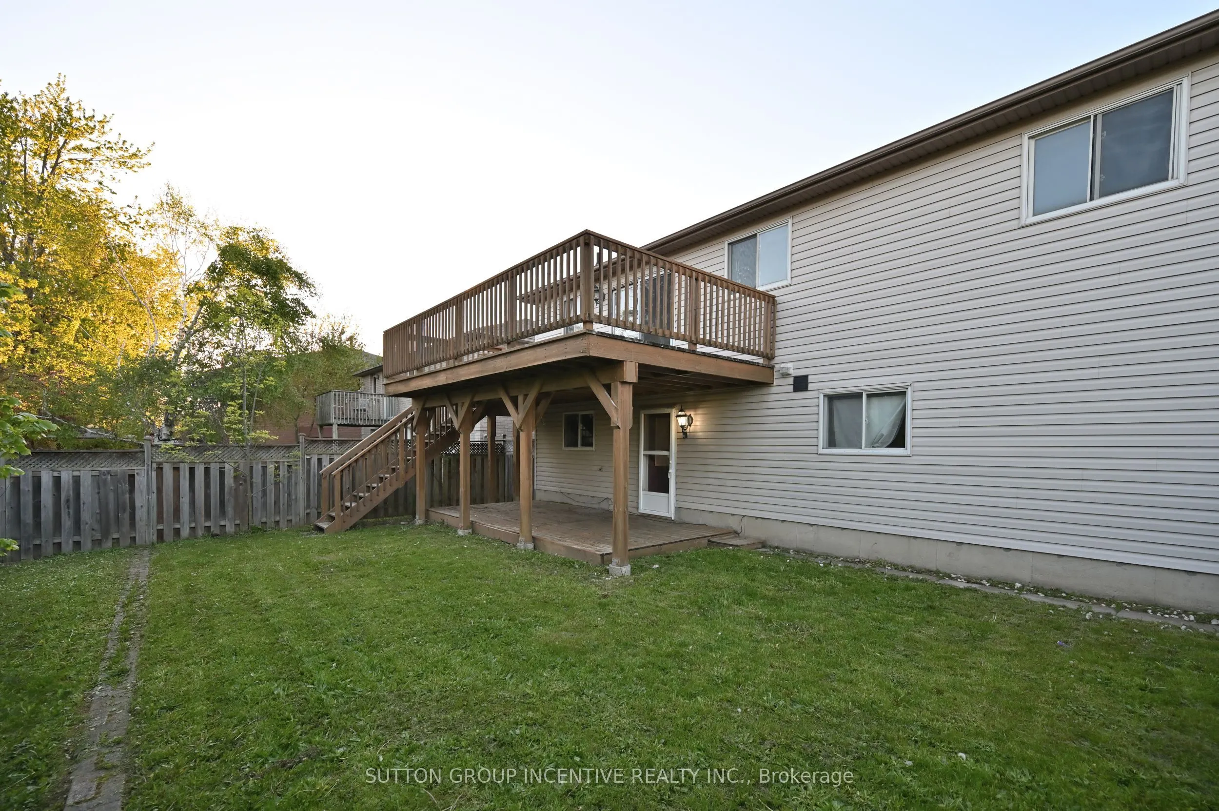 39 JONES Drive #UPPER