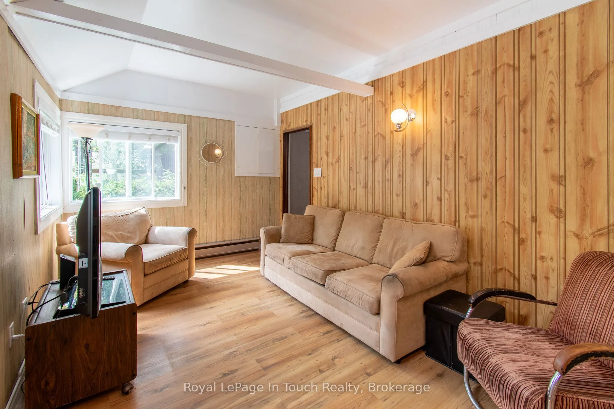 10 Pilon Road