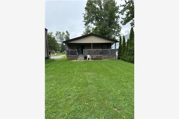 2763 Maple Trail