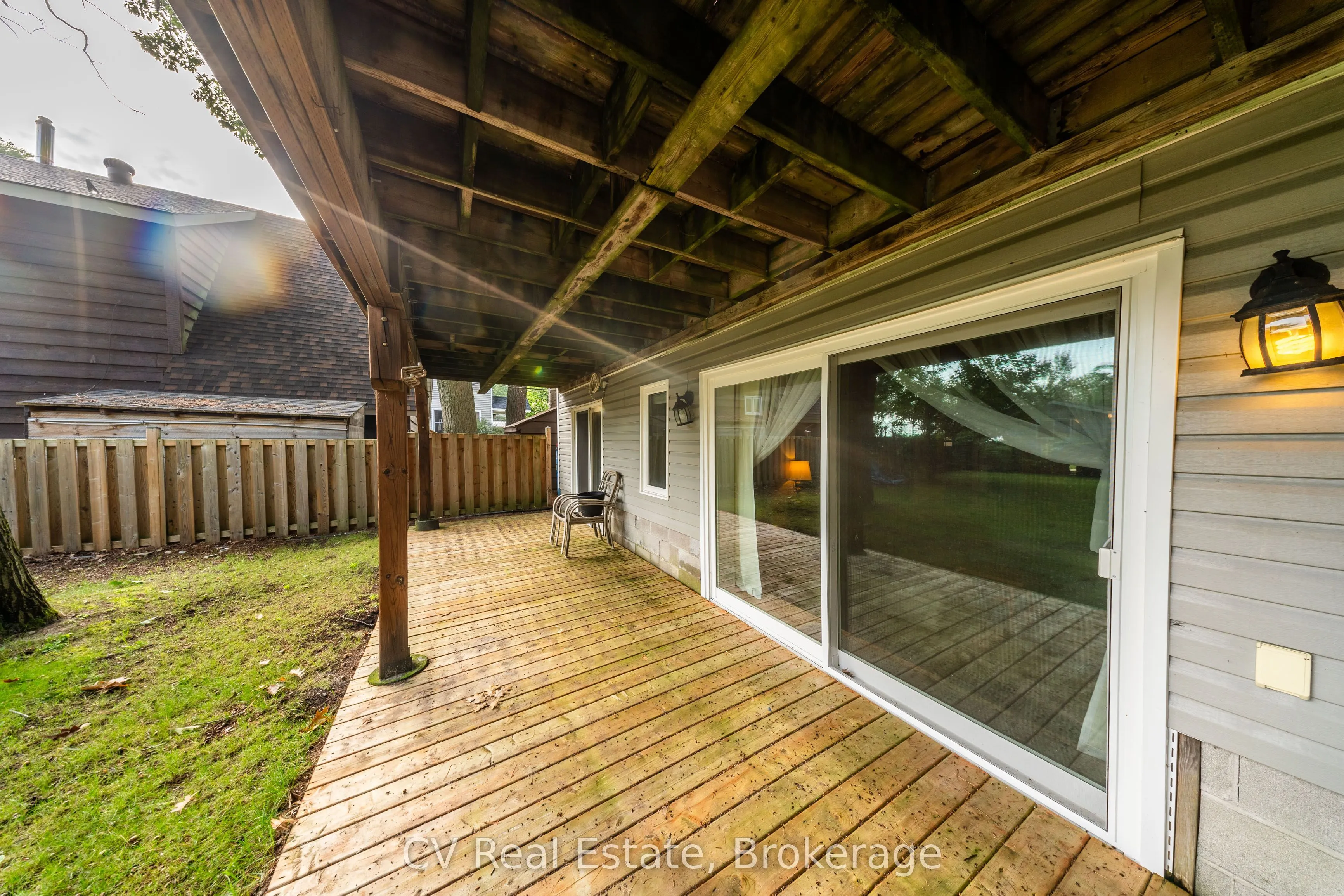 64 Wahnekewening Drive