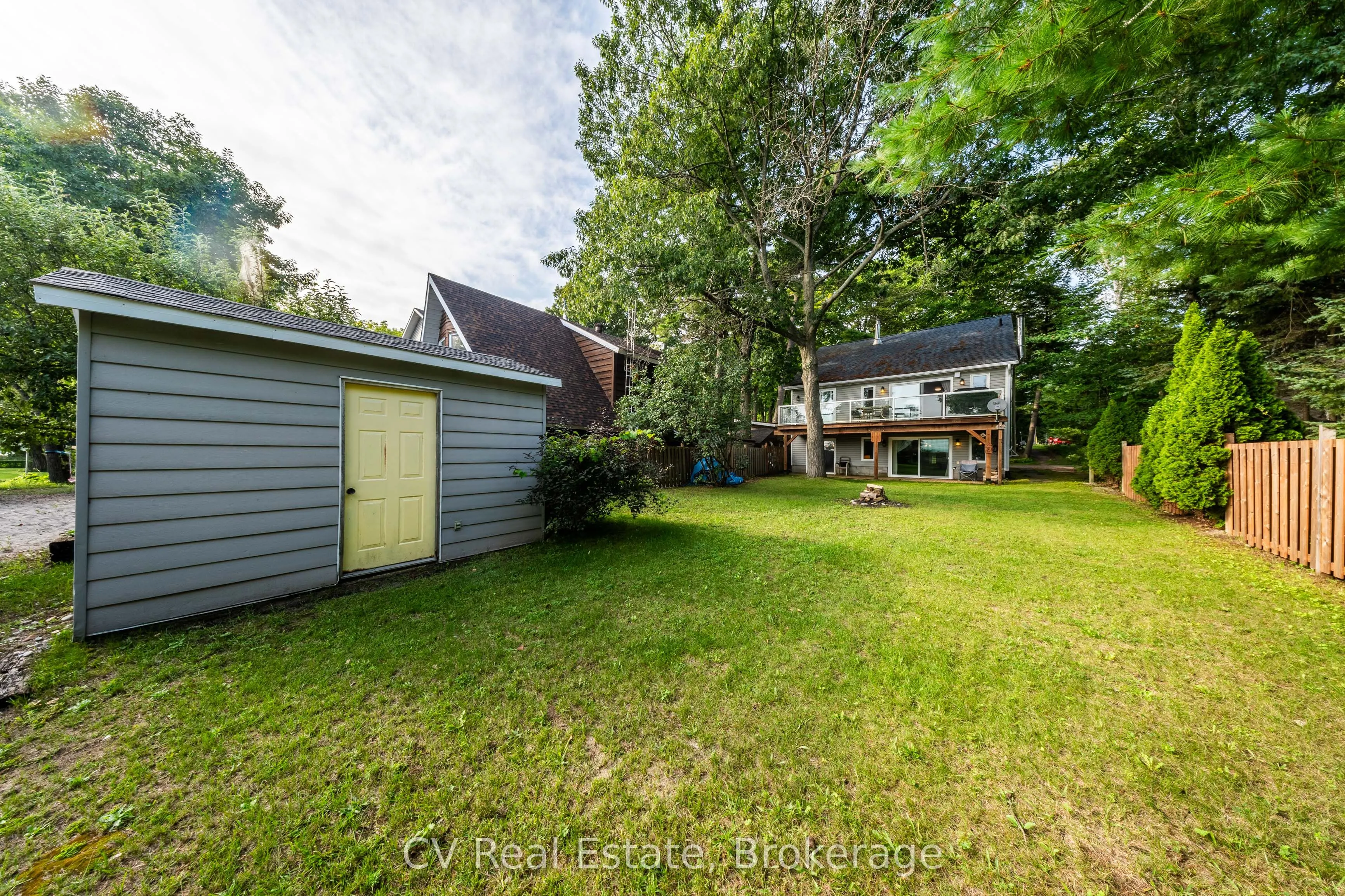 64 Wahnekewening Drive