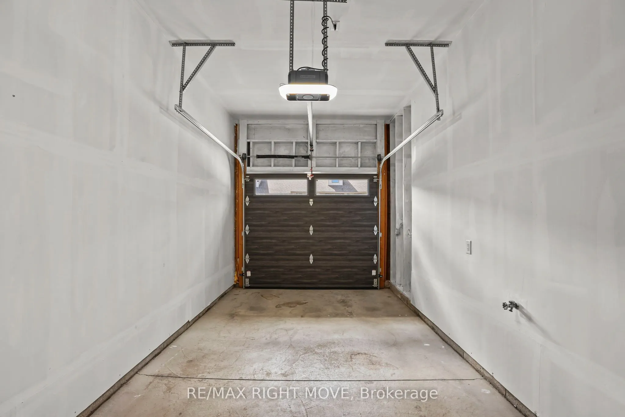 40 Lily Drive