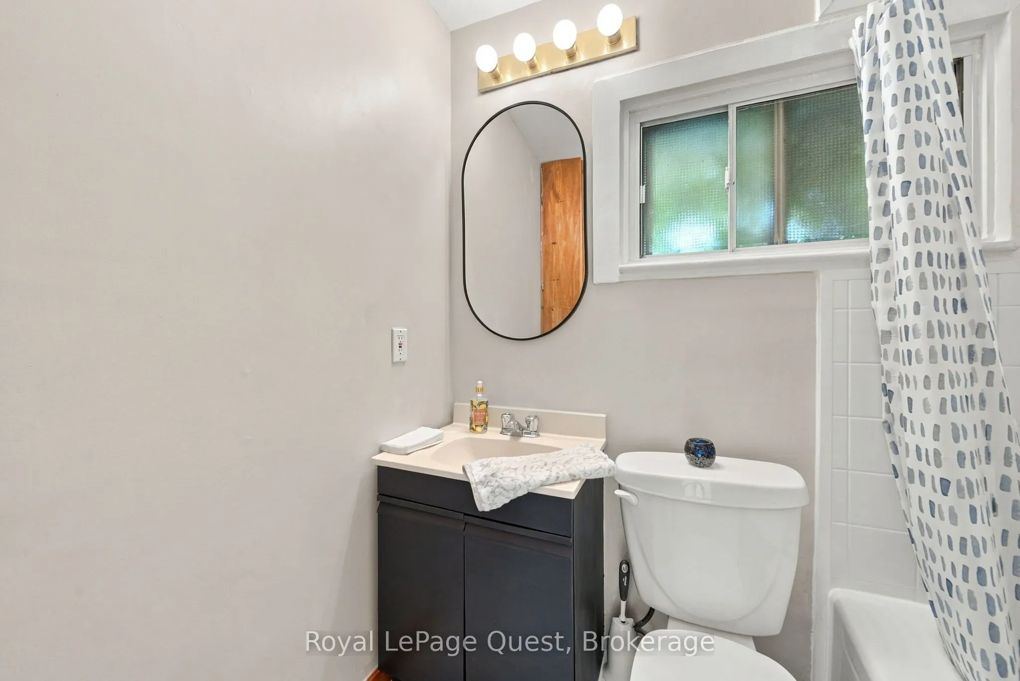 148 Coldwater Road W