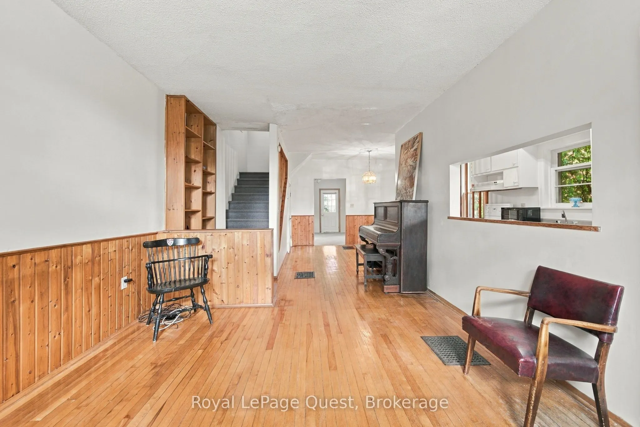 148 Coldwater Road W