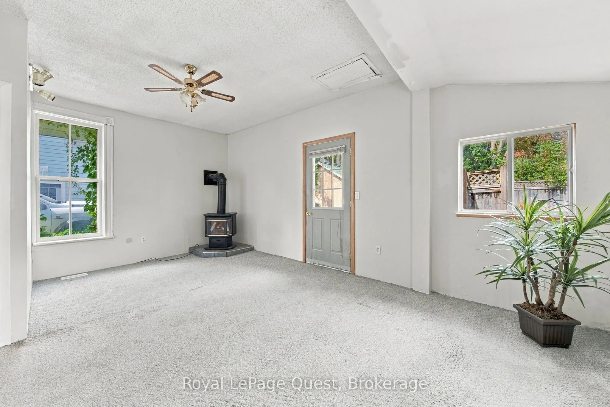 148 Coldwater Road W