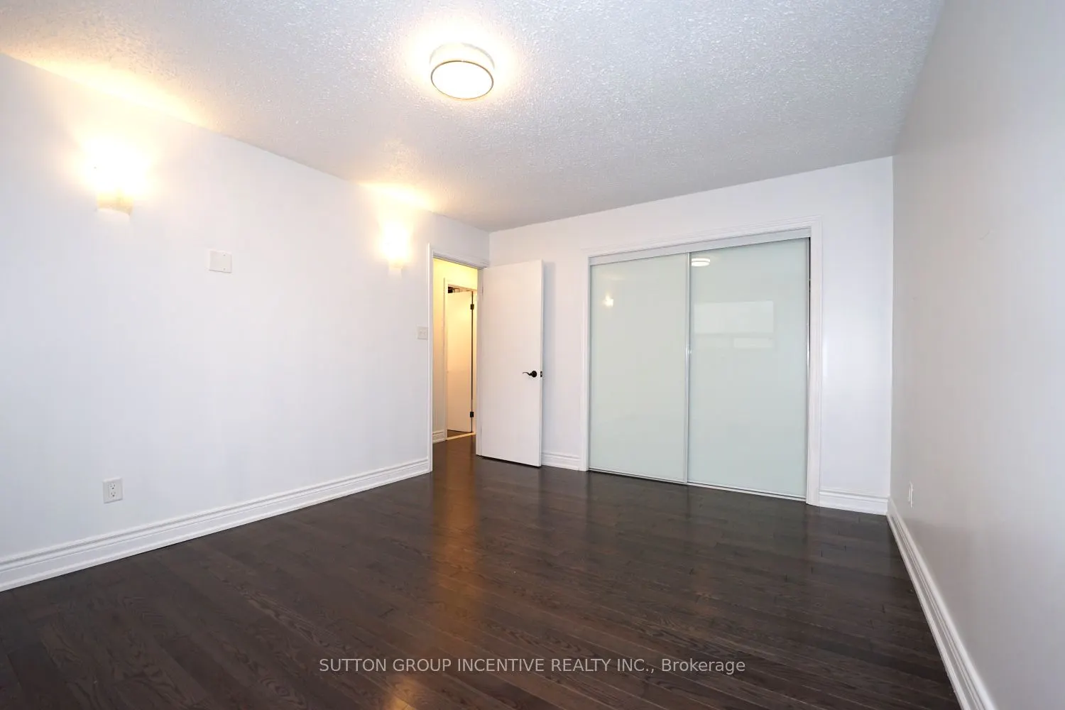 7 HURON Street