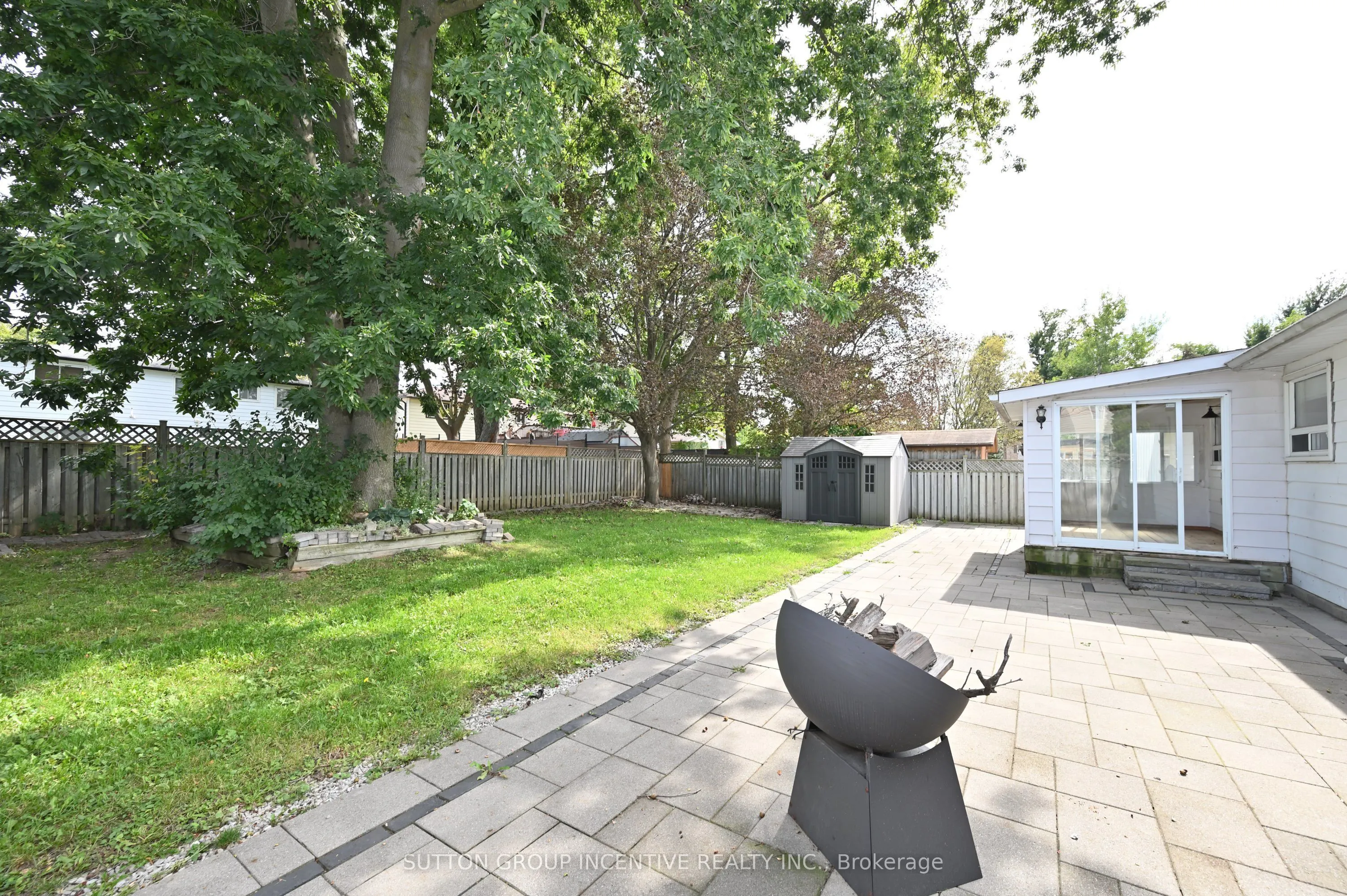 7 HURON Street