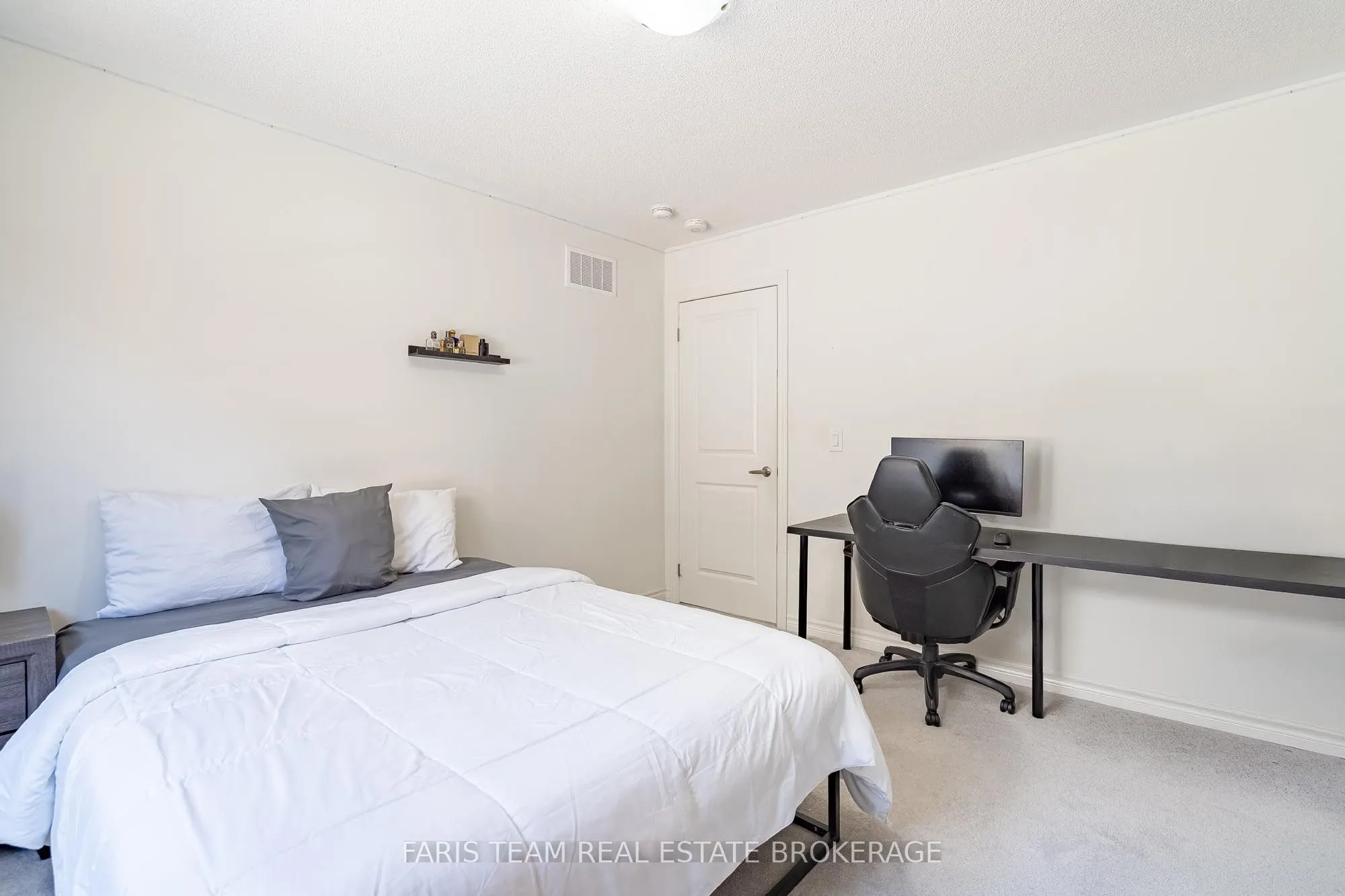 24 Sassafras Road