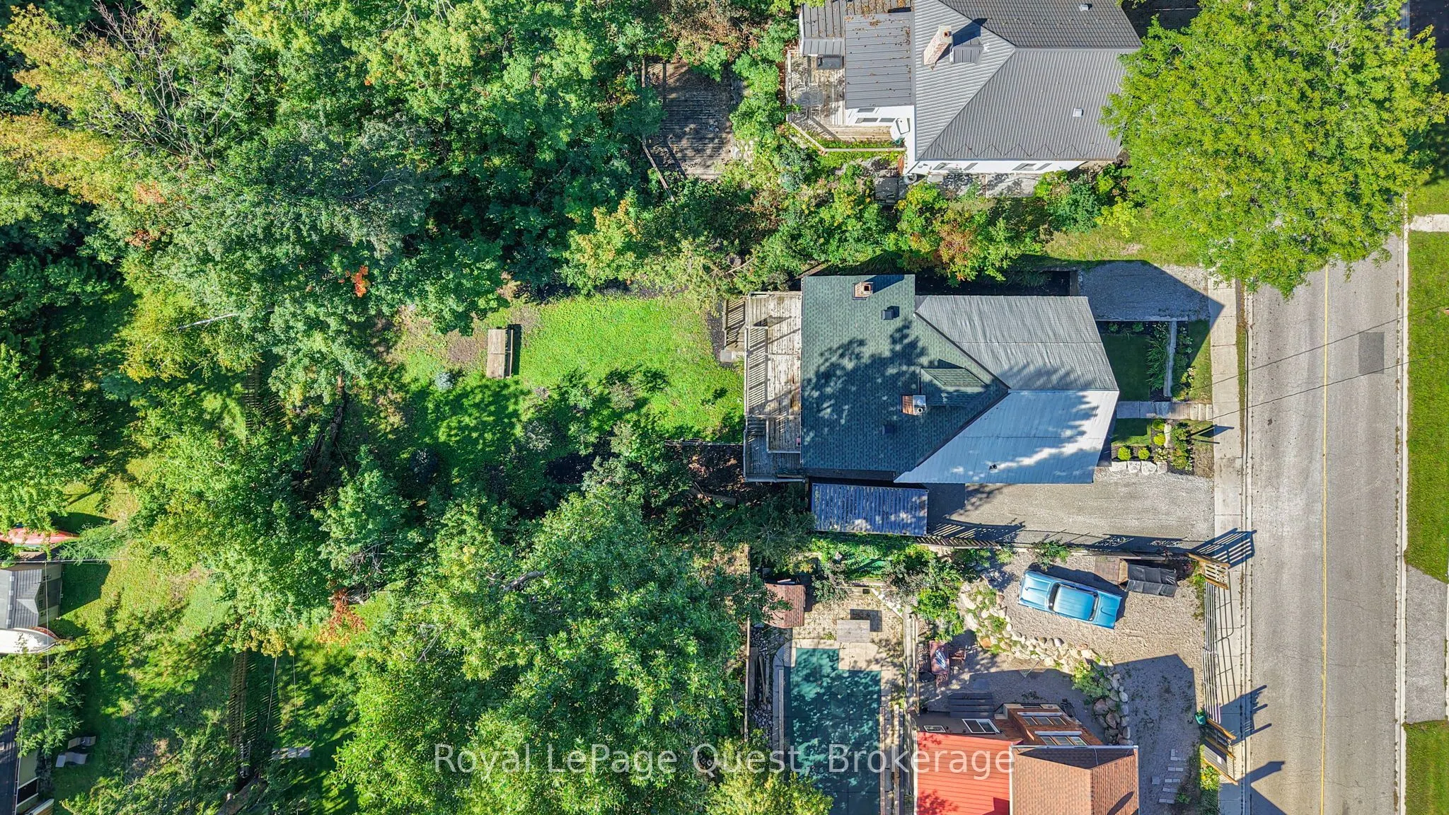 109 Brant Street E
