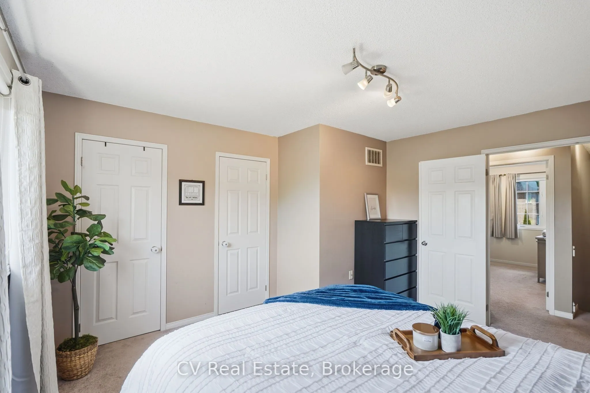 798 Coral Springs Lane