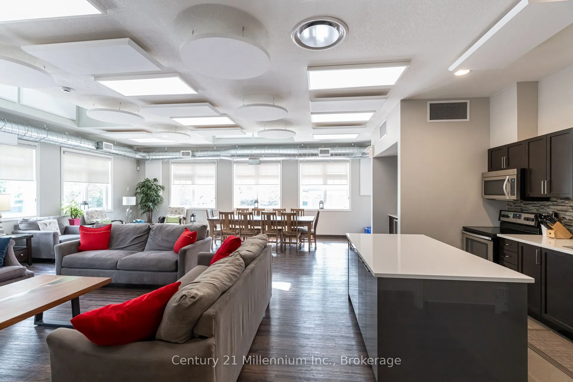 37 Silver Glen Boulevard #37