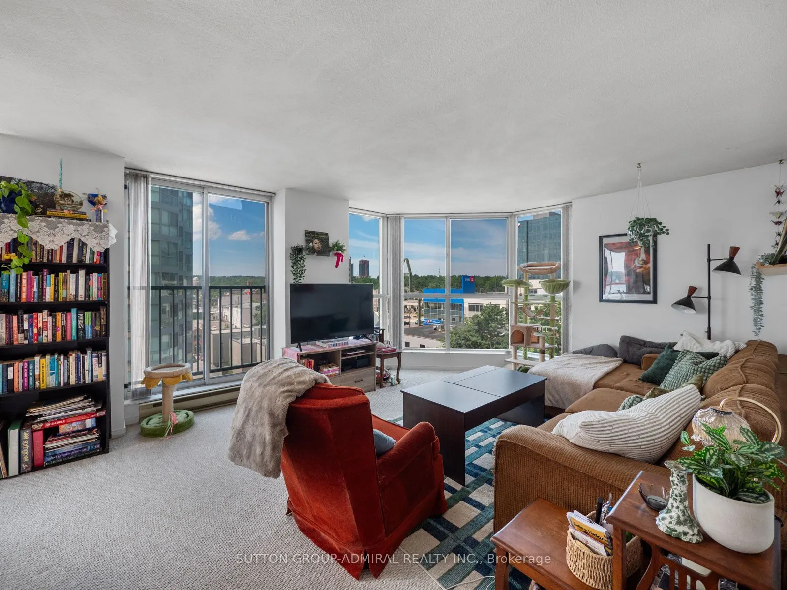 150 Dunlop Street E #902
