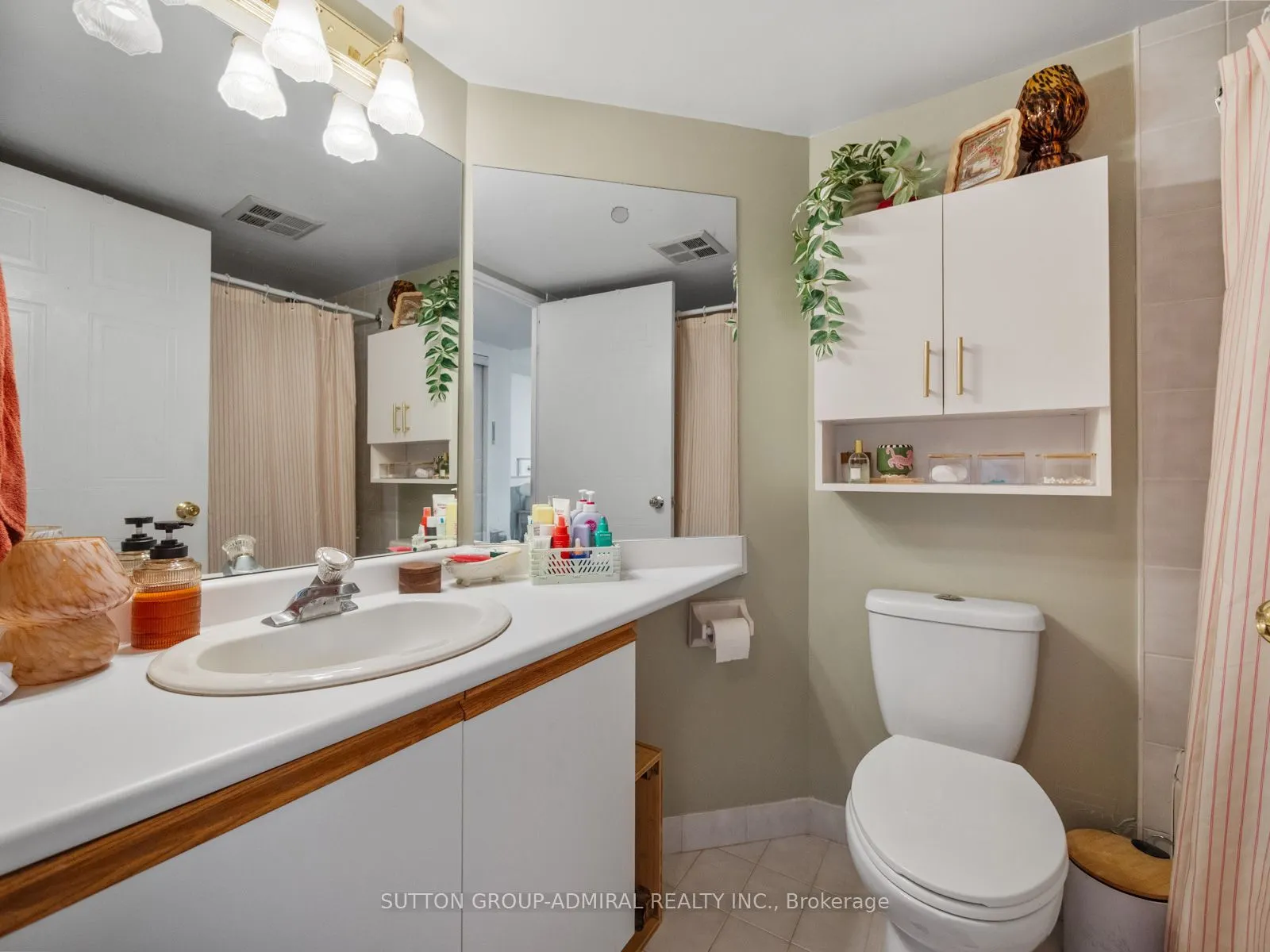 150 Dunlop Street E #902