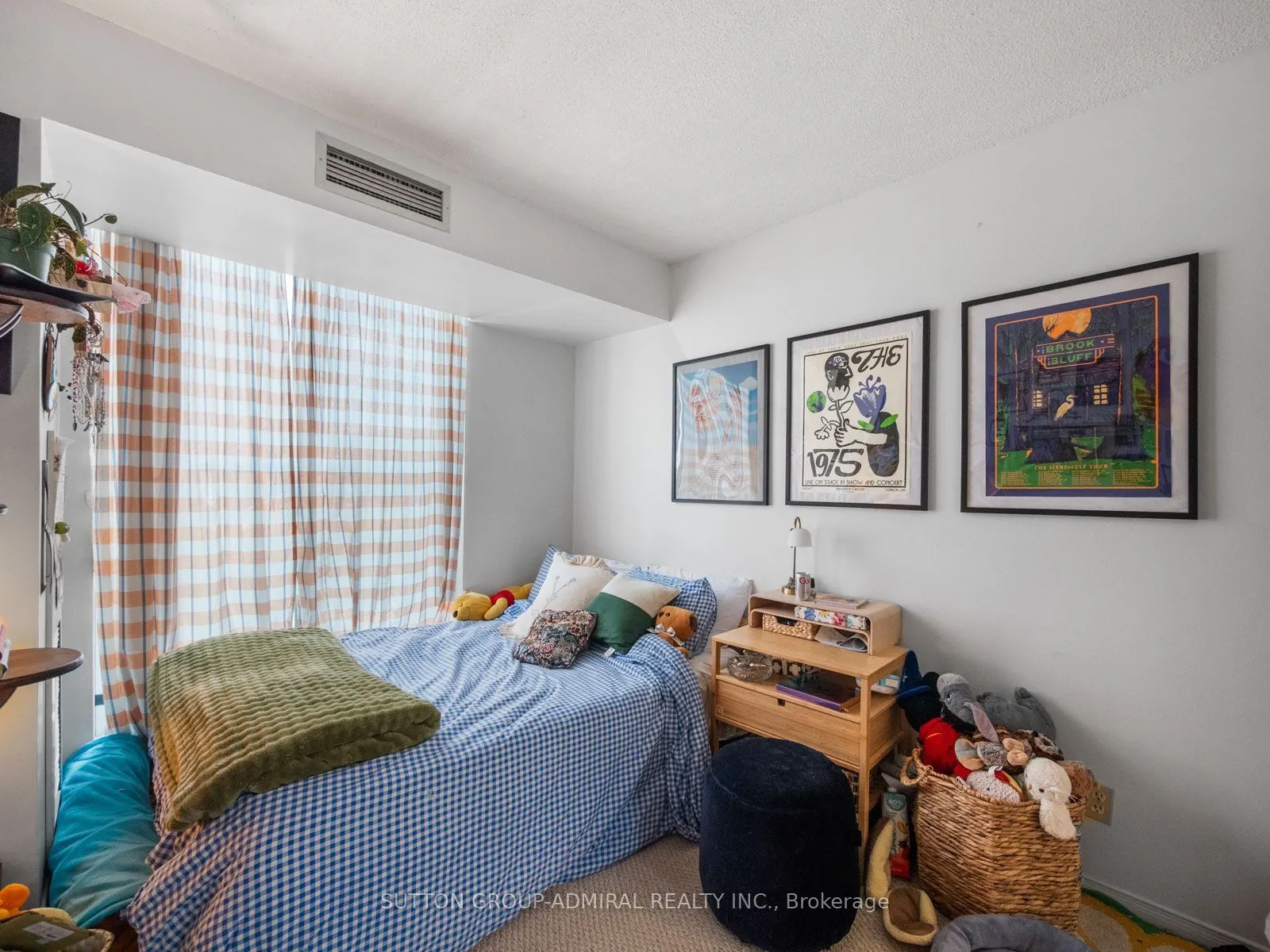 150 Dunlop Street E #902