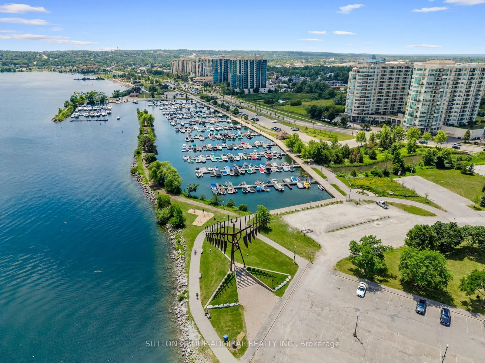 150 Dunlop Street E #902