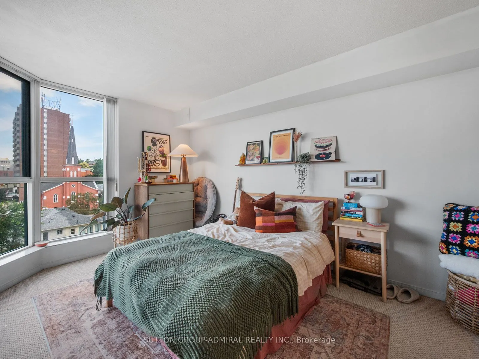 150 Dunlop Street E #902