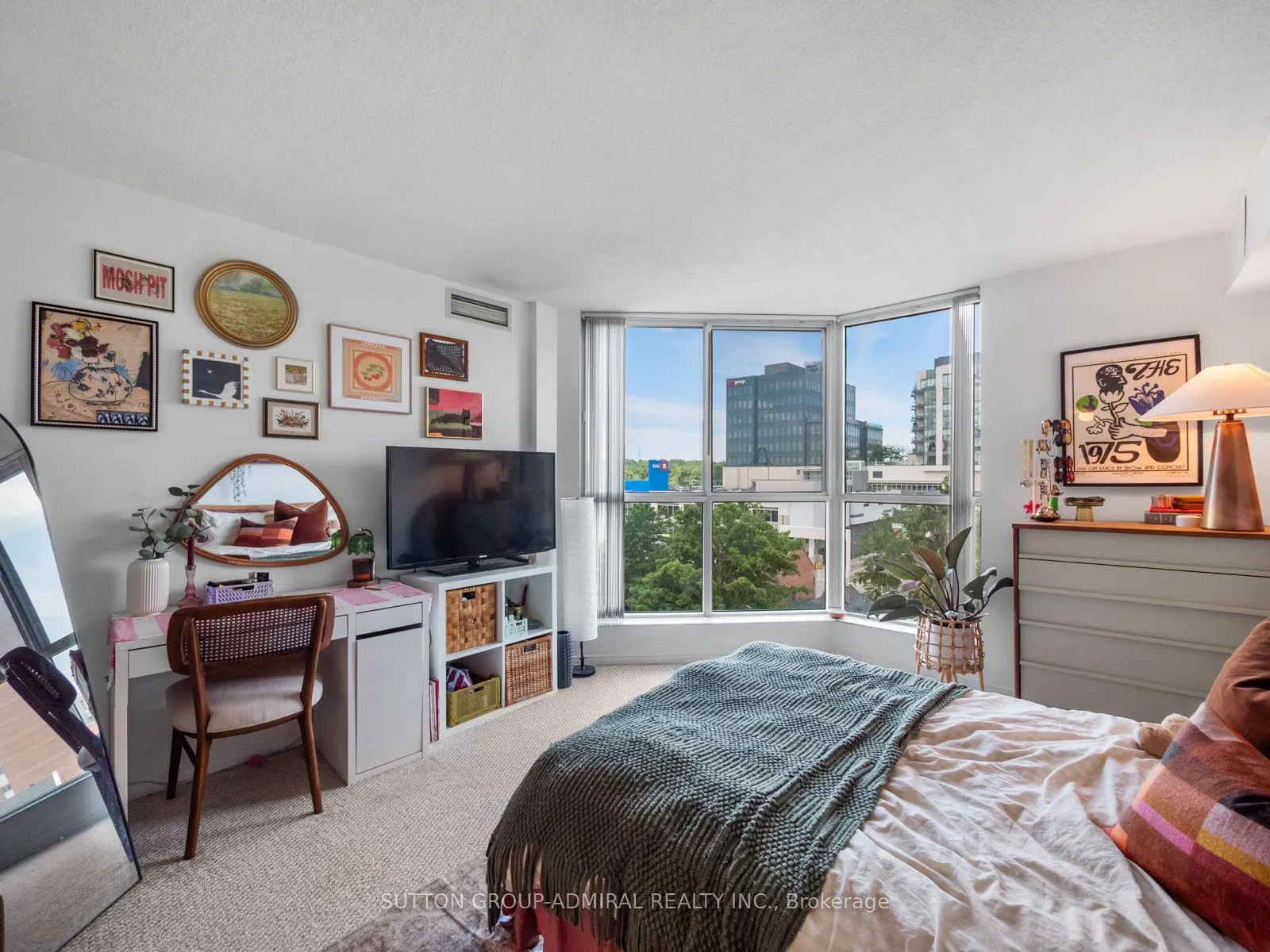 150 Dunlop Street E #902