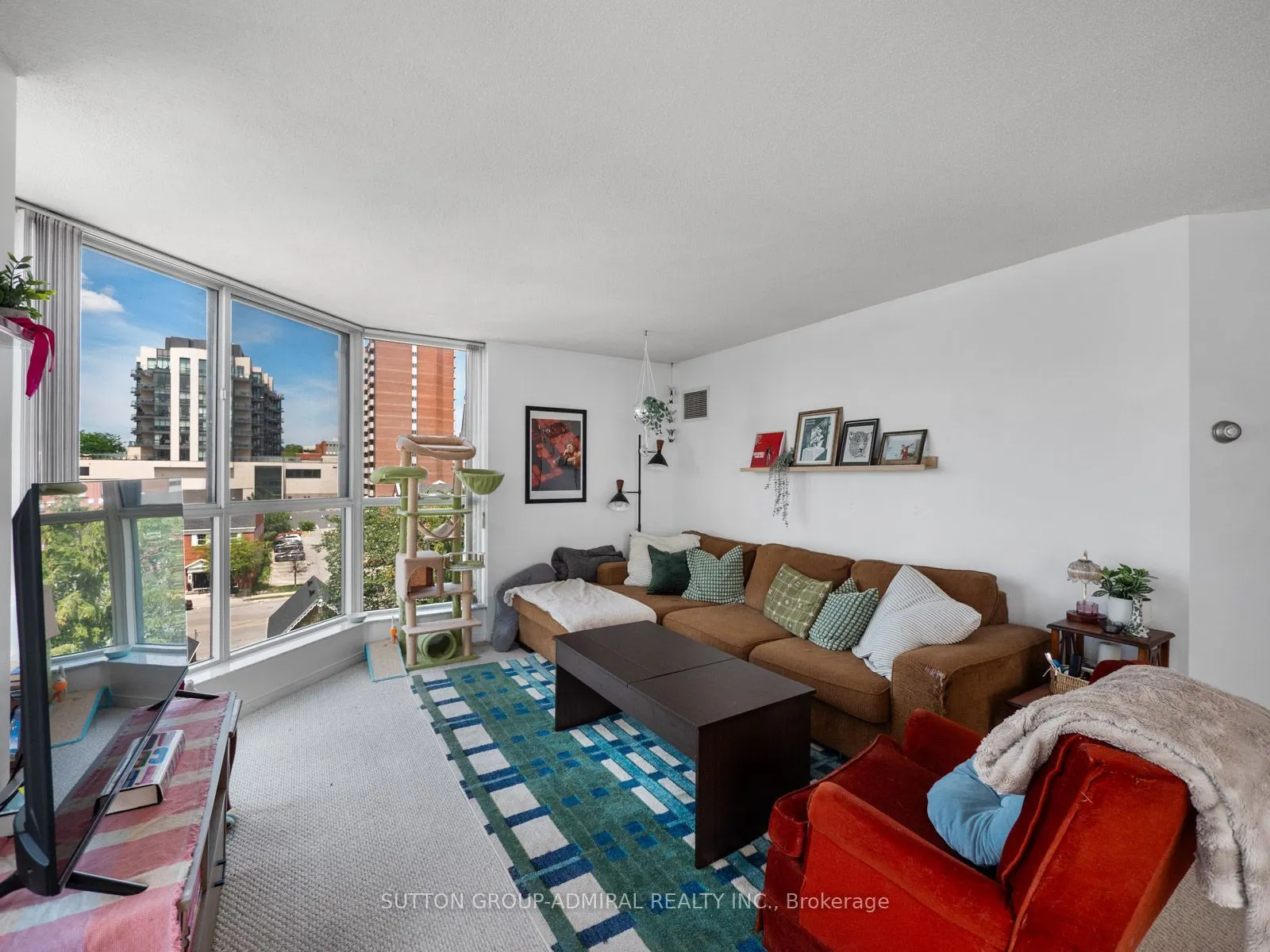 150 Dunlop Street E #902
