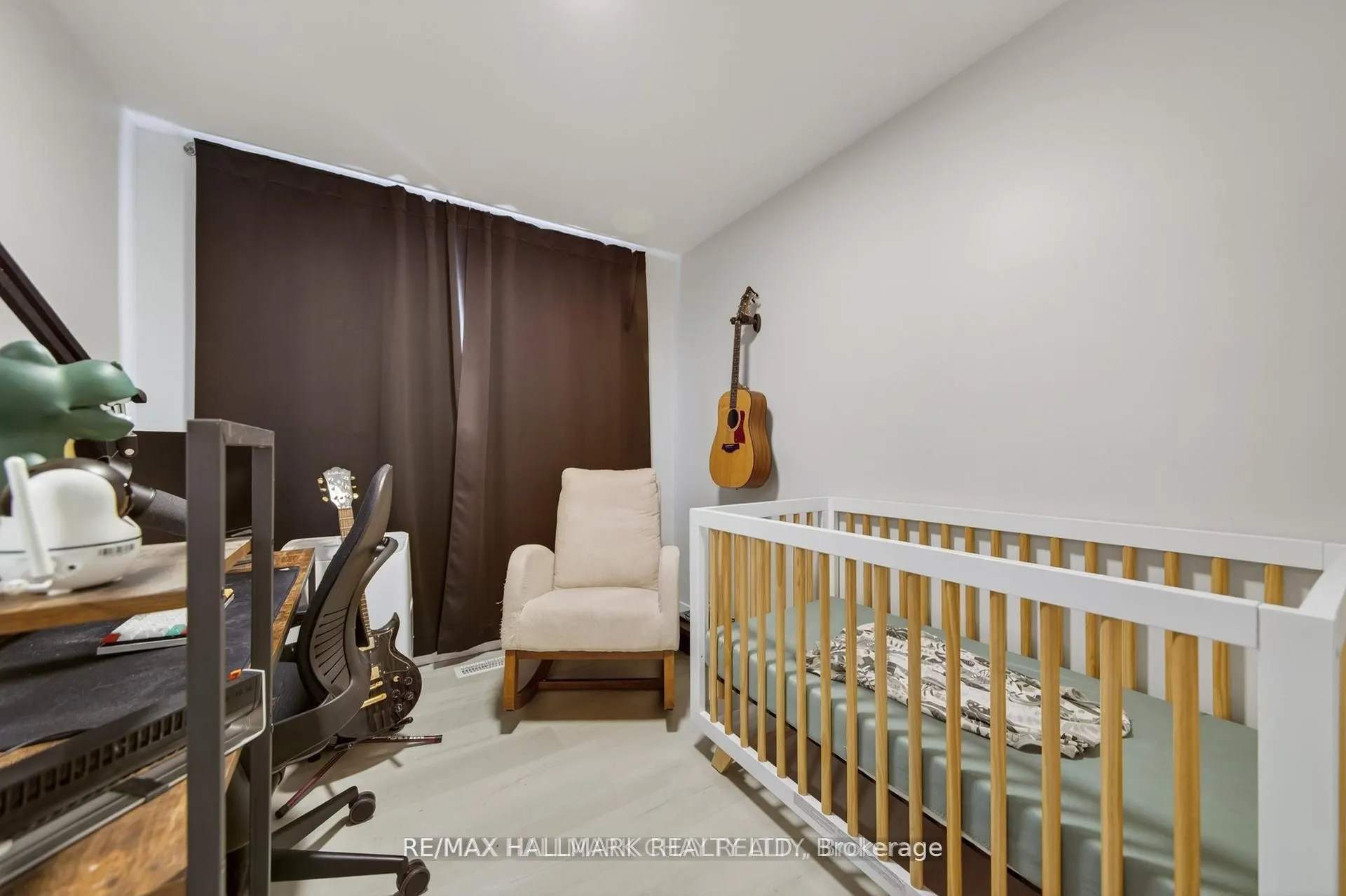 89 North st West (Main floor only) Street N