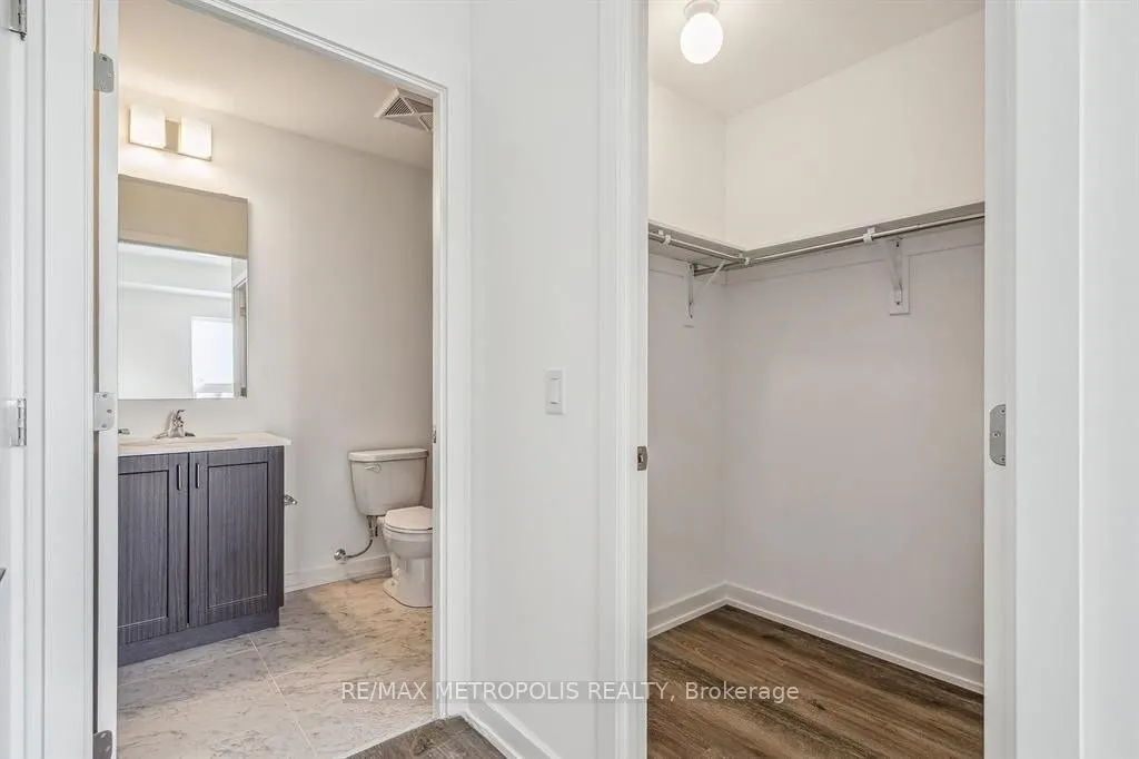 430 Essa Road #422