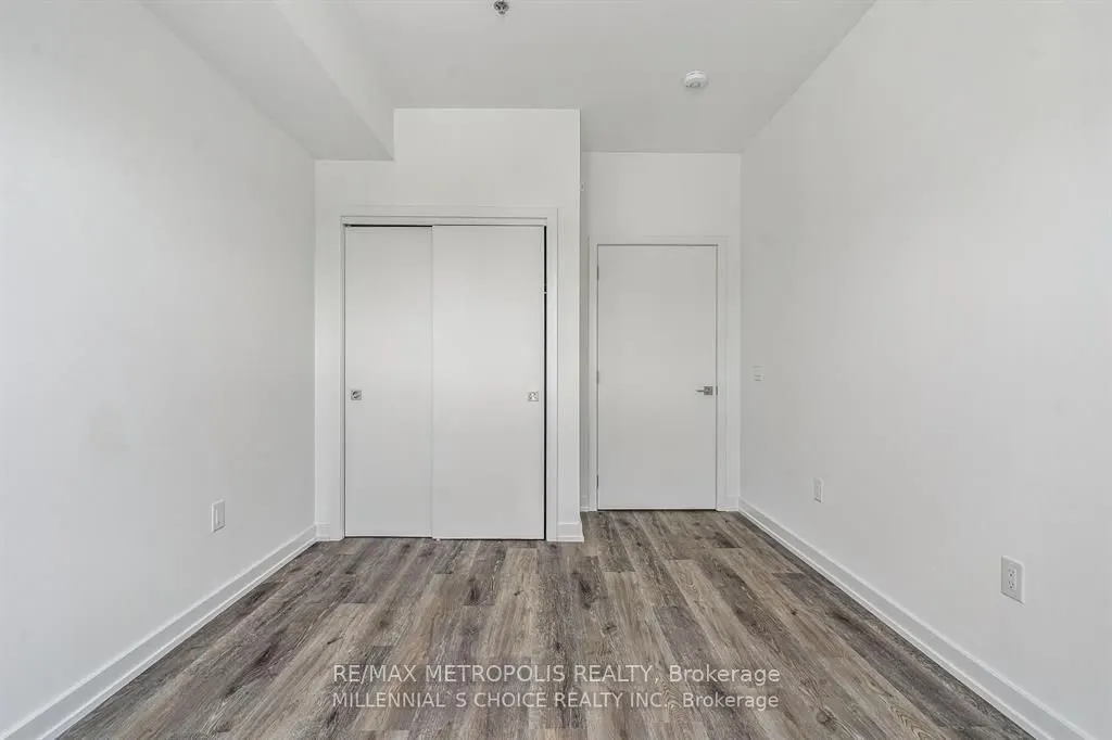 430 Essa Road #422