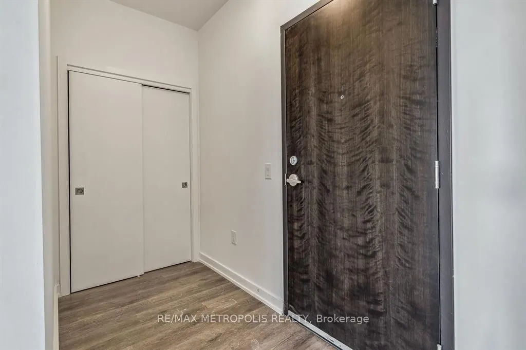 430 Essa Road #422