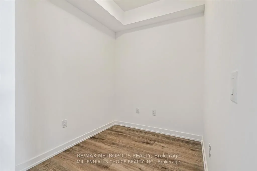 430 Essa Road #422