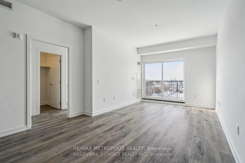 430 Essa Road #422