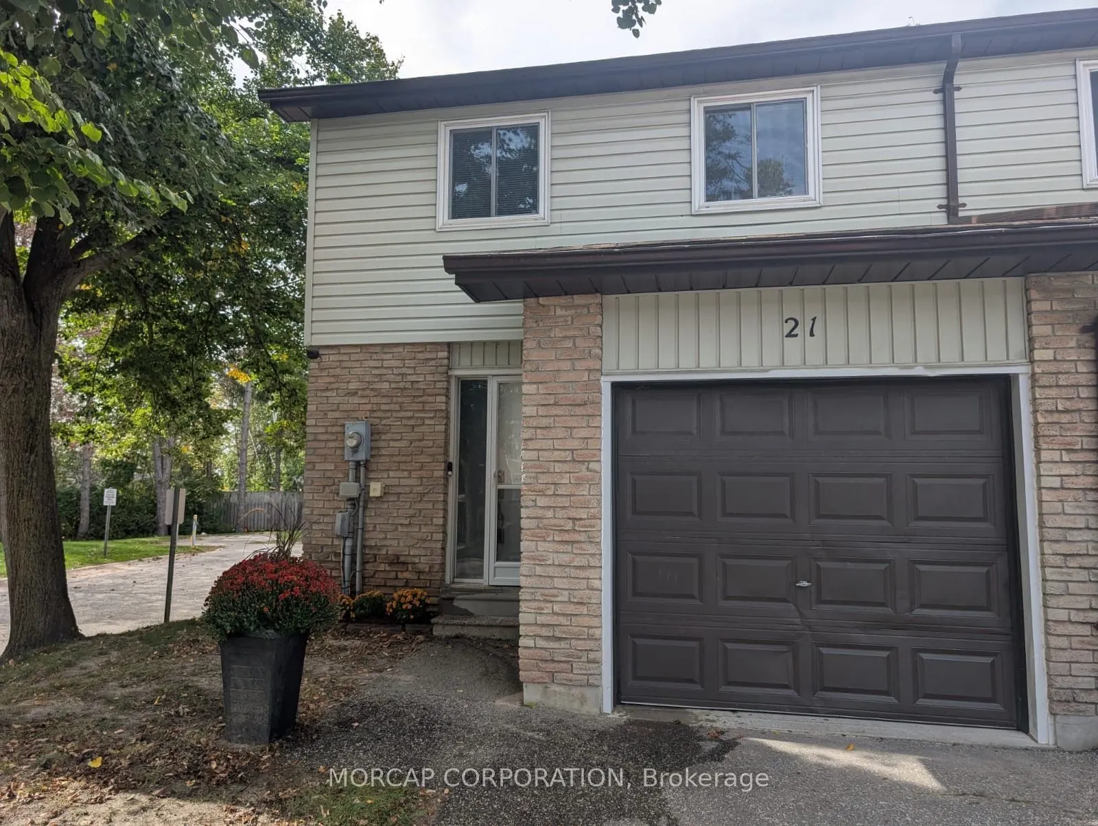 261 Rose Street #21
