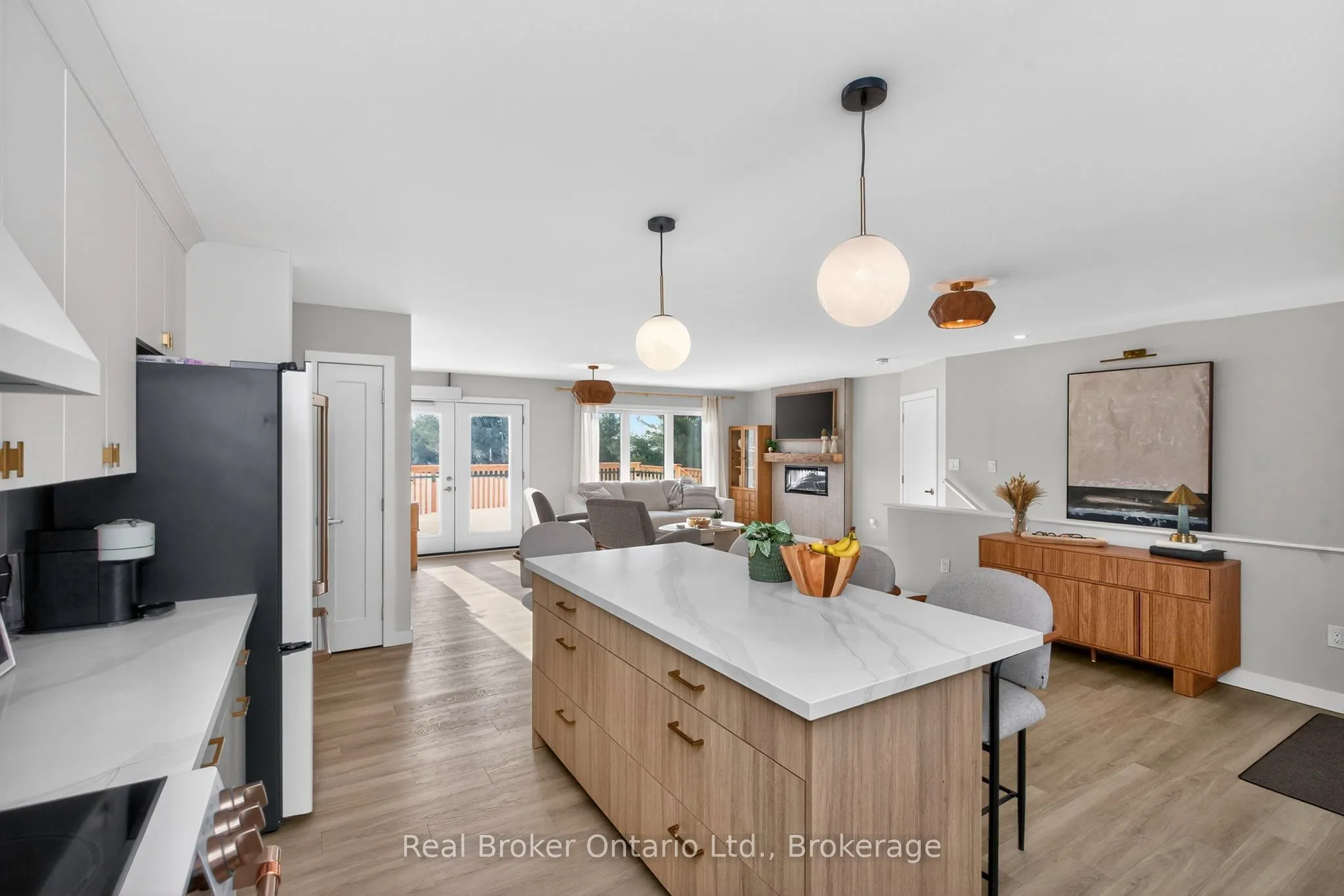 597 Lafontaine Road W