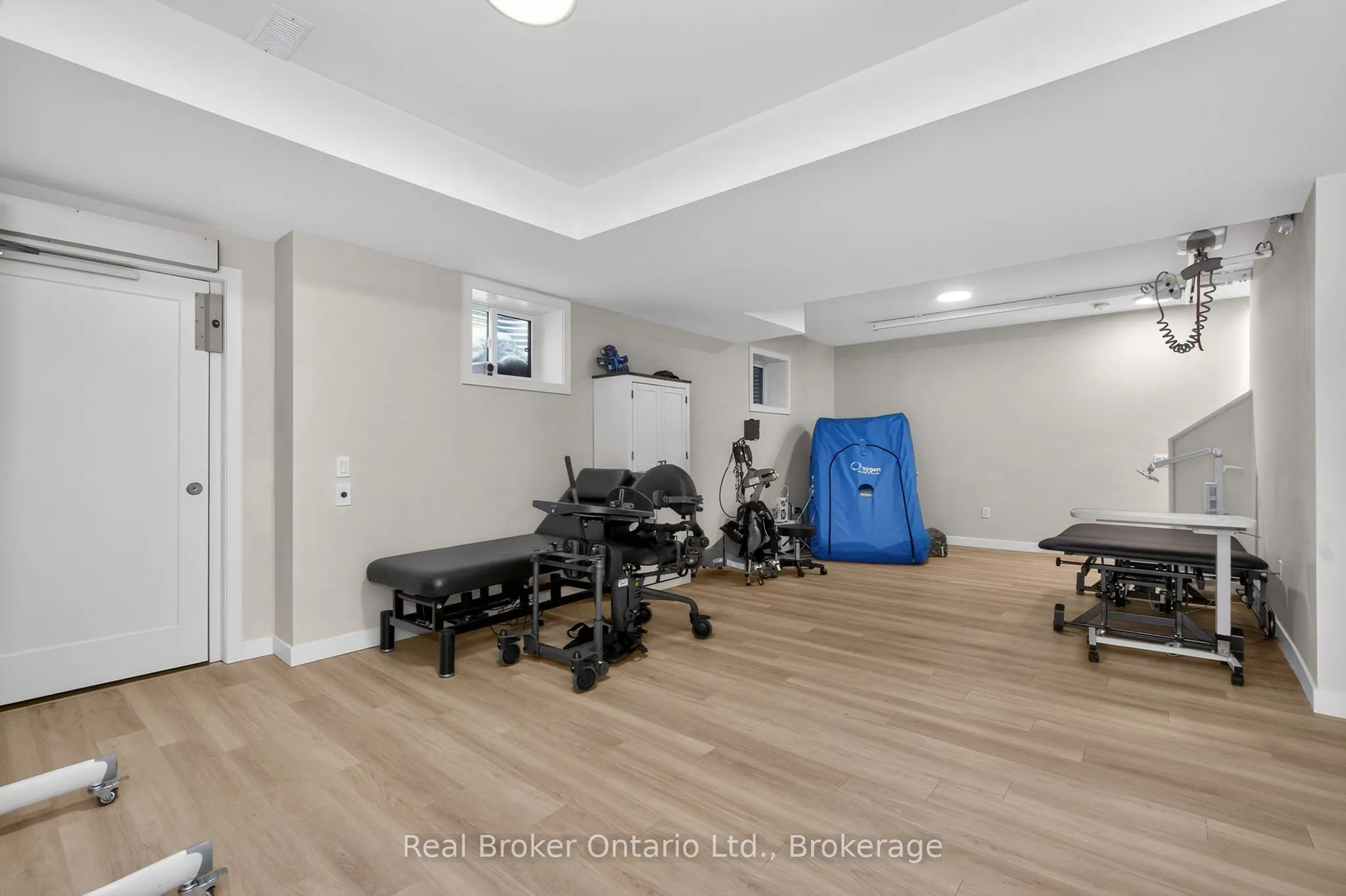 597 Lafontaine Road W