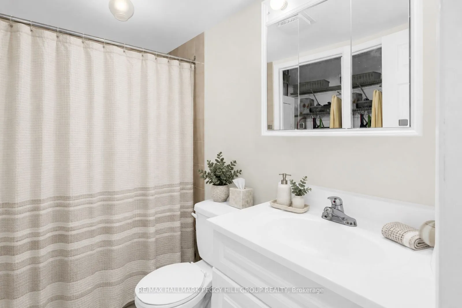 10B Coulter Street #211