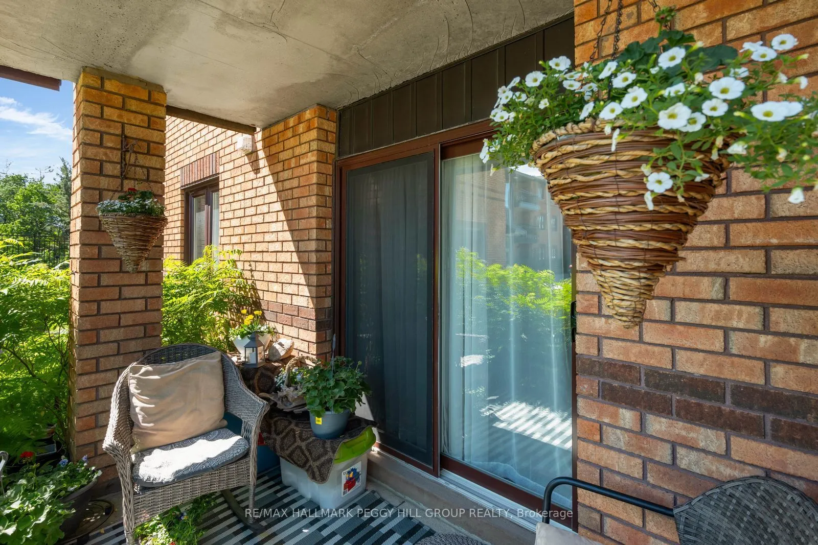 10B Coulter Street #211