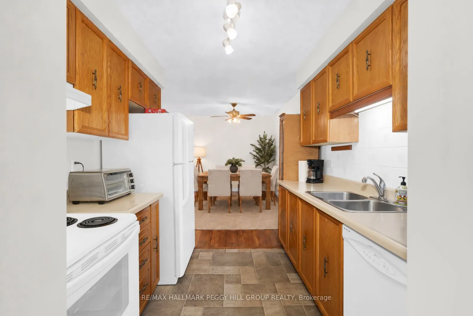 10B Coulter Street #211