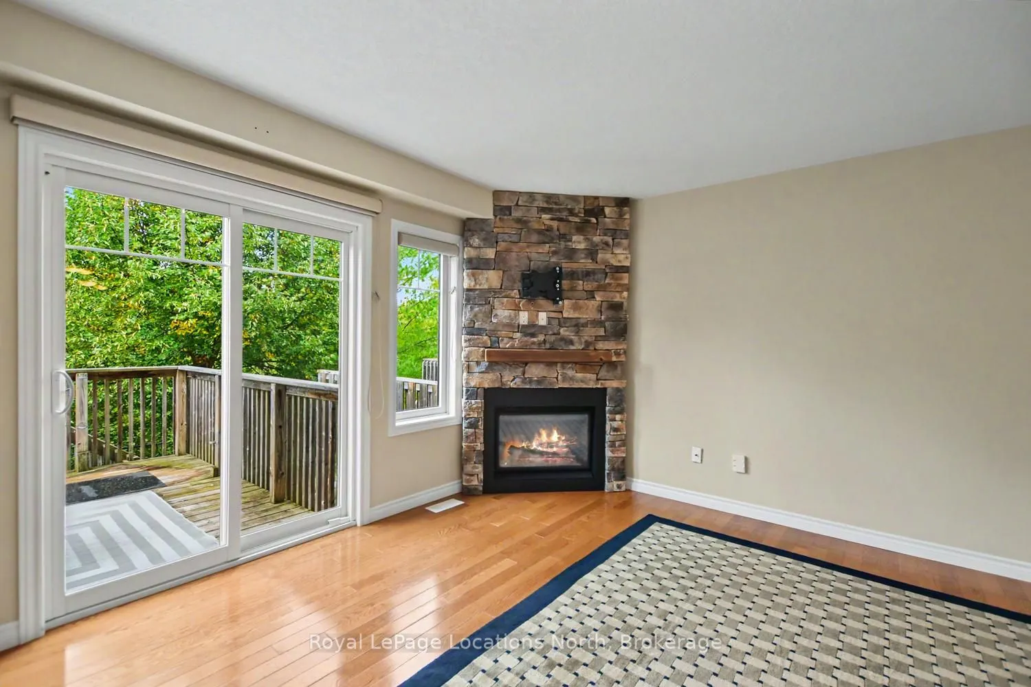 38 SILVER GLEN Boulevard #37