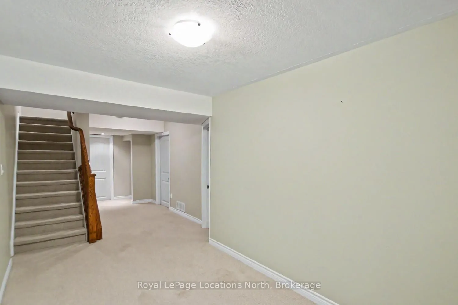 38 SILVER GLEN Boulevard #37