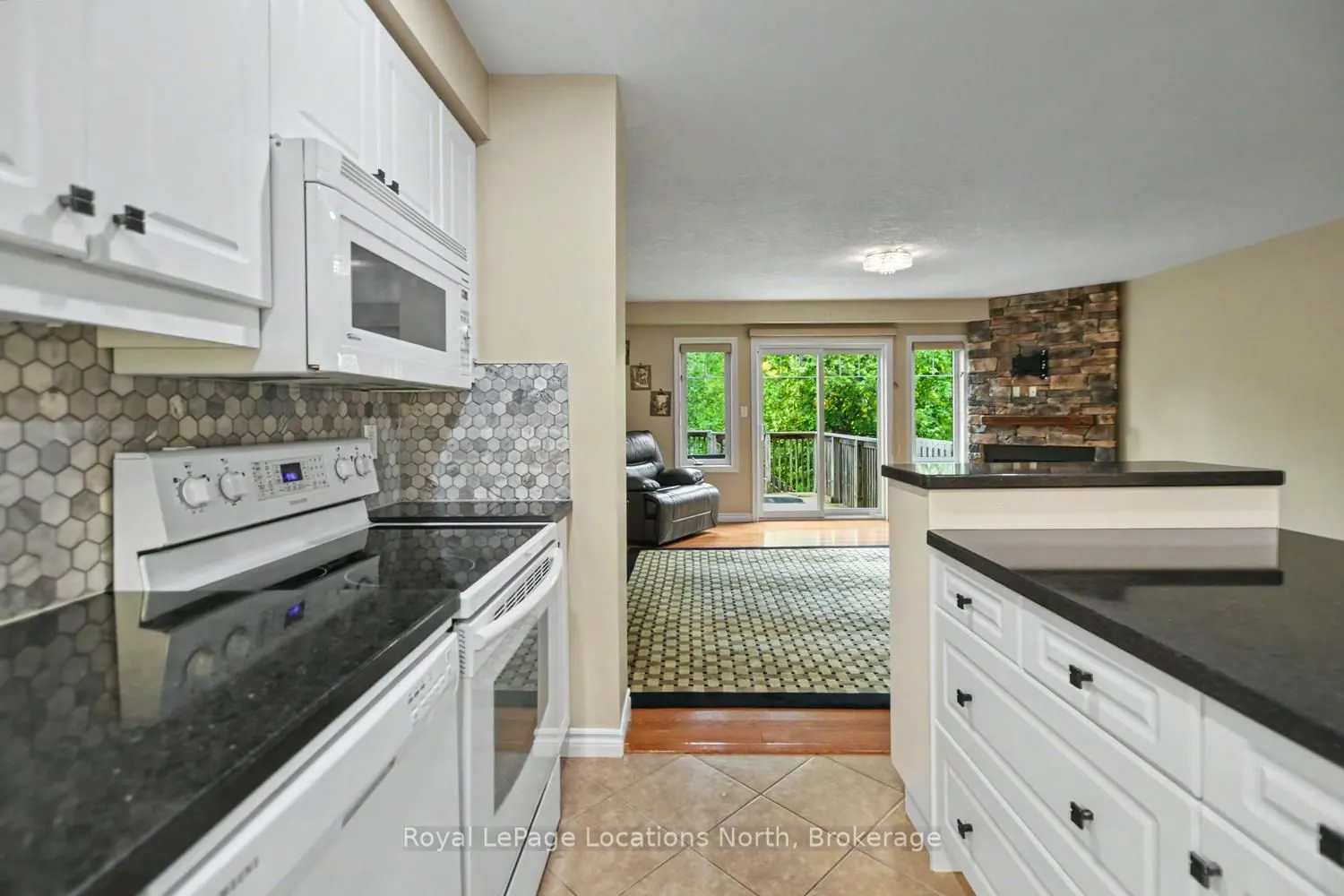 38 SILVER GLEN Boulevard #37