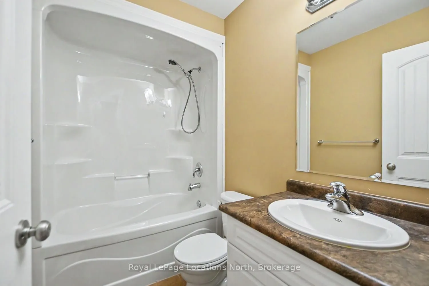 38 SILVER GLEN Boulevard #37