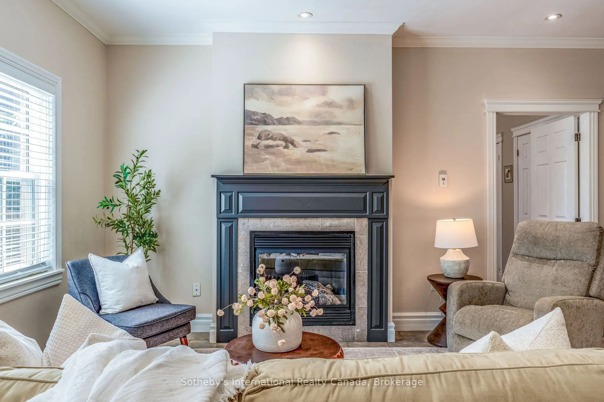 75 Edward Street E