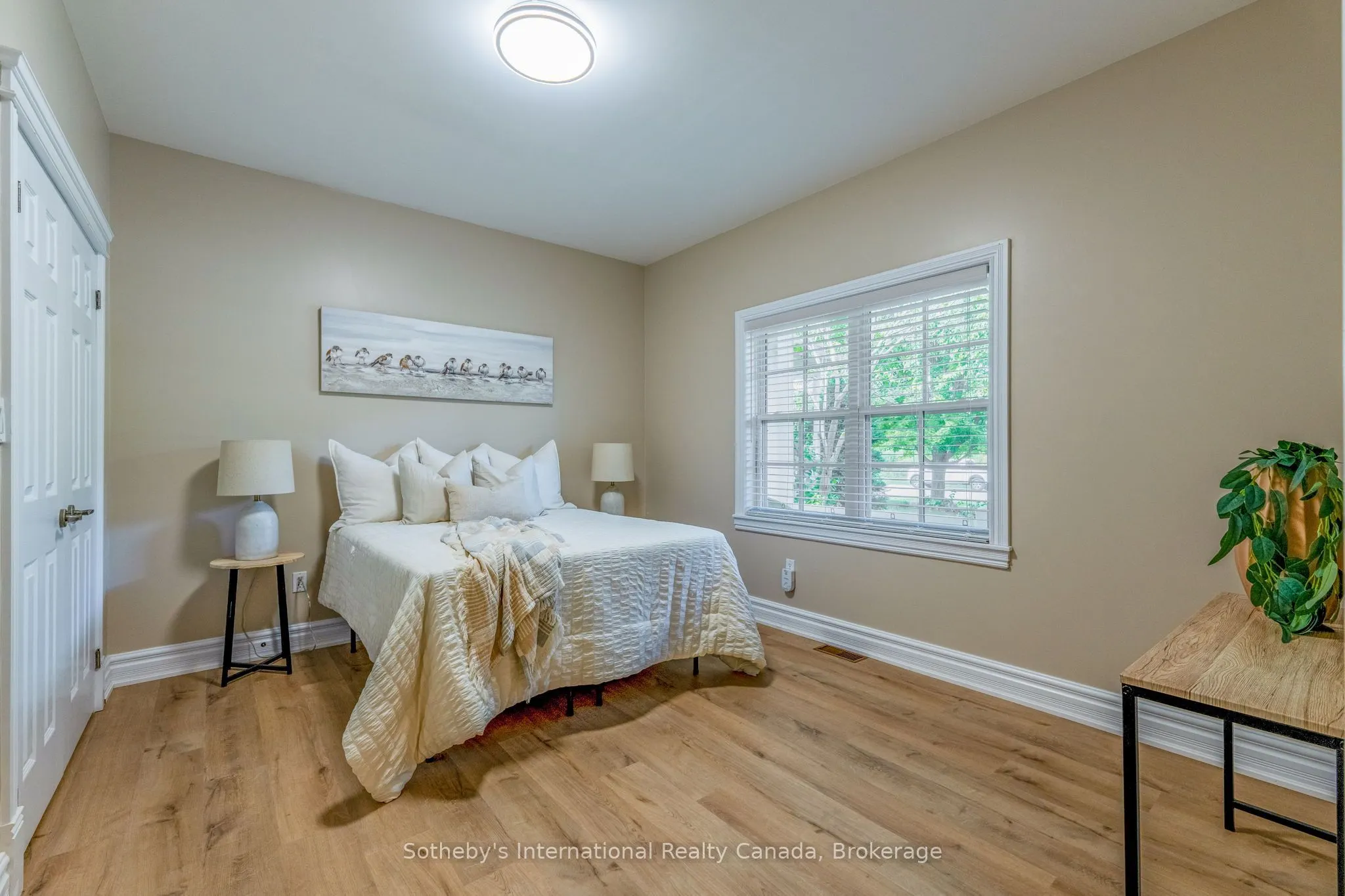 75 Edward Street E