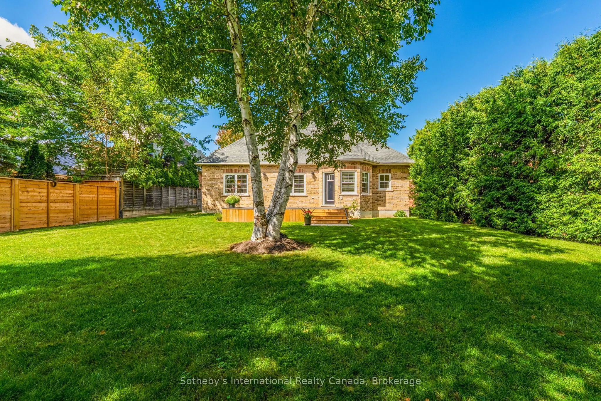75 Edward Street E