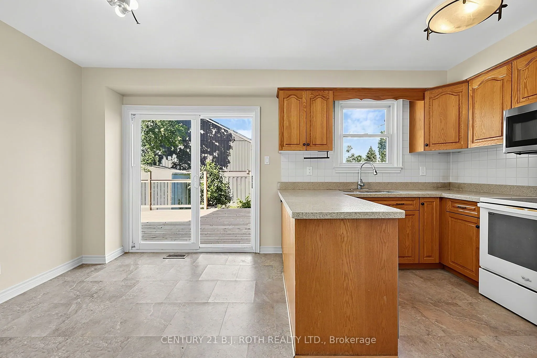 104 WOODSIDE Drive