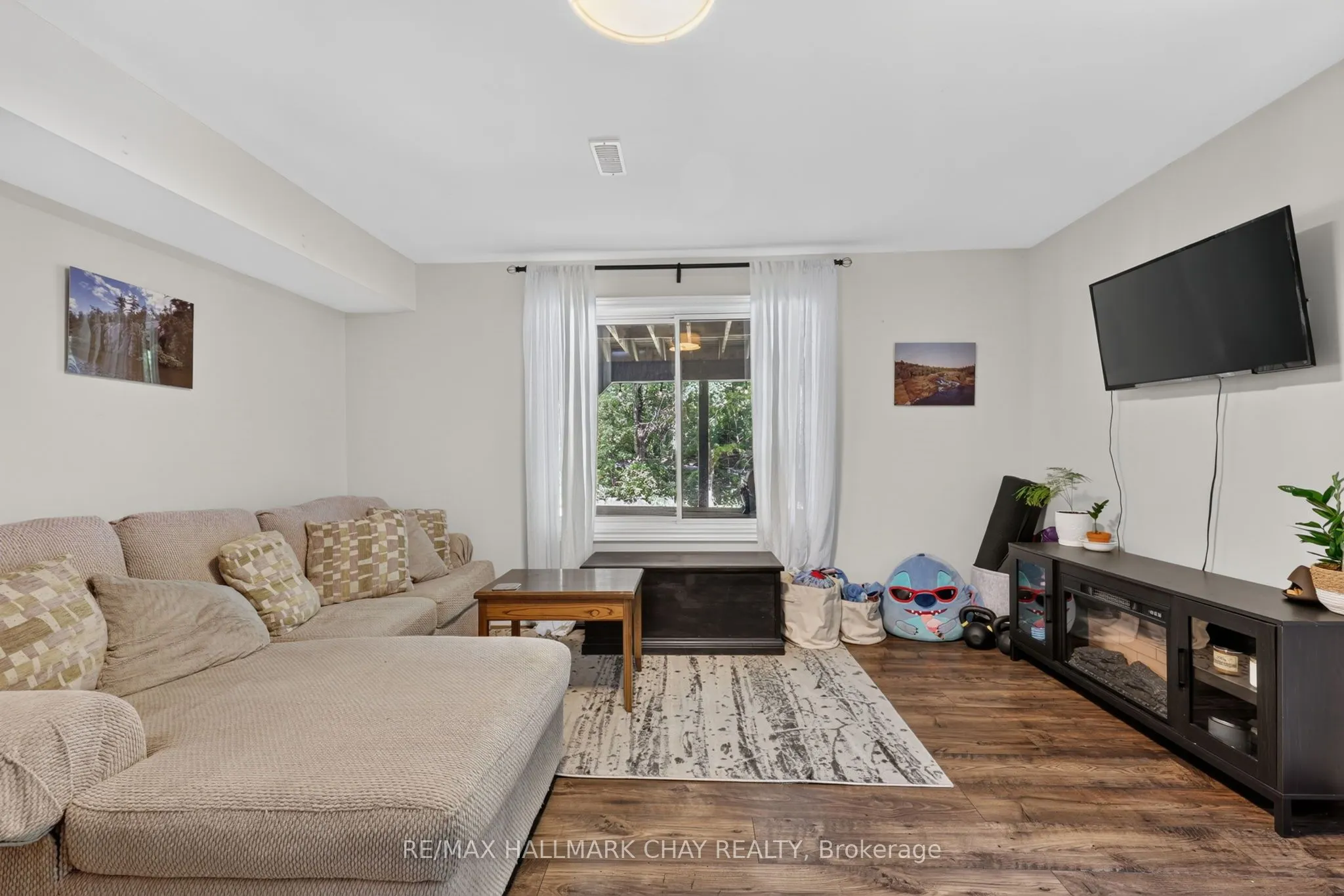 23 ALGONQUIN Trail